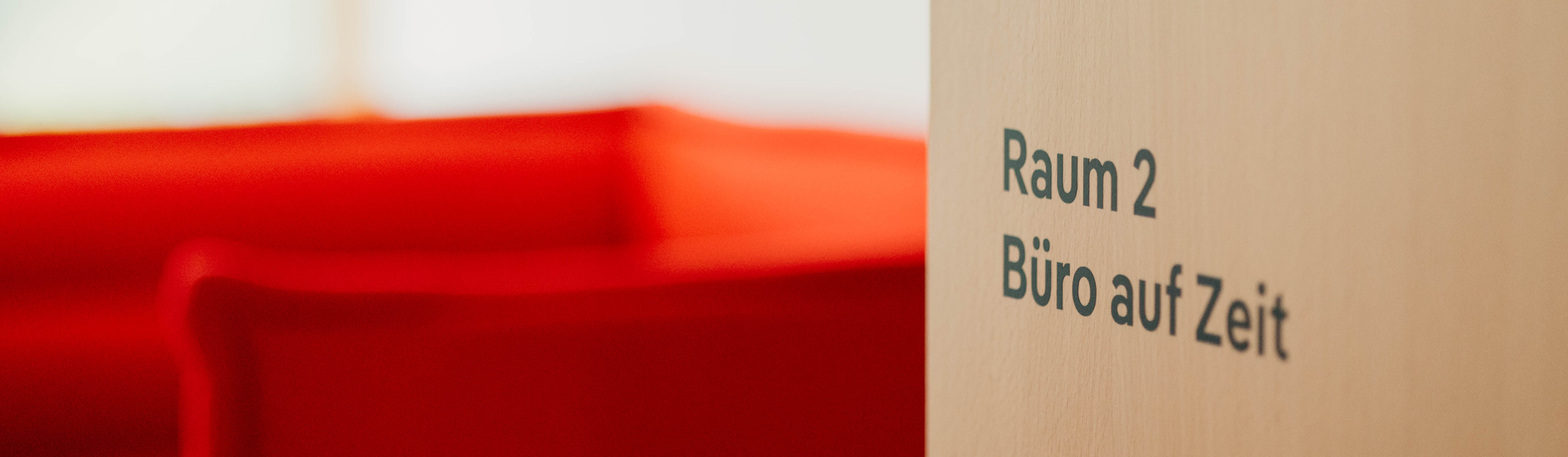 Türe von Büro auf Zeit