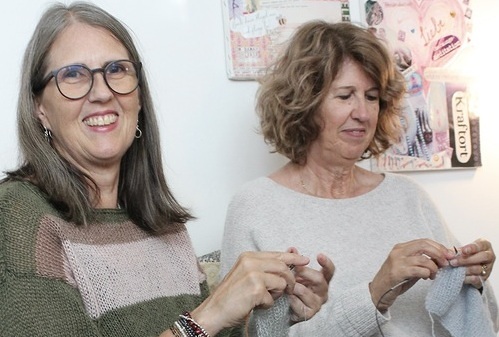 Stricken und Entspannen mit Beatrice und Sabina