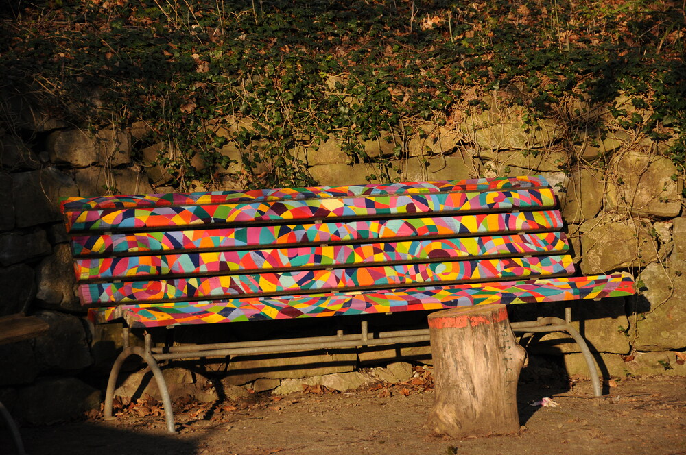 Bank unter der Linde von Danilo Ortiz