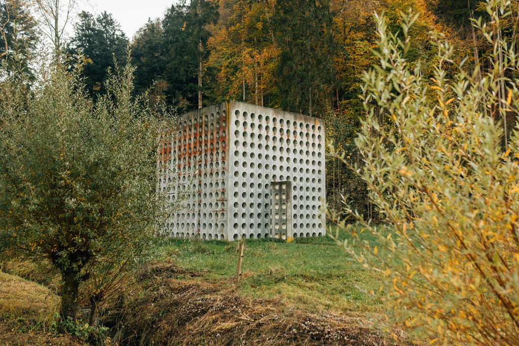 Wasserhaus von Außen im Herbst